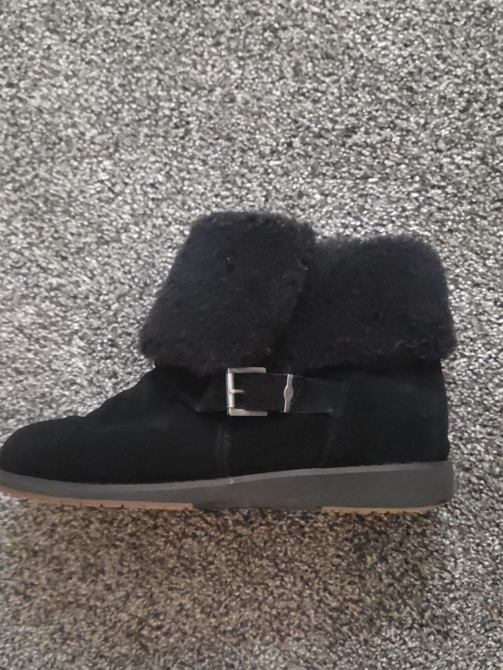 EMU Women's Leather Black Leather Lower amd Faux Fur Ankle Boot with Buckle